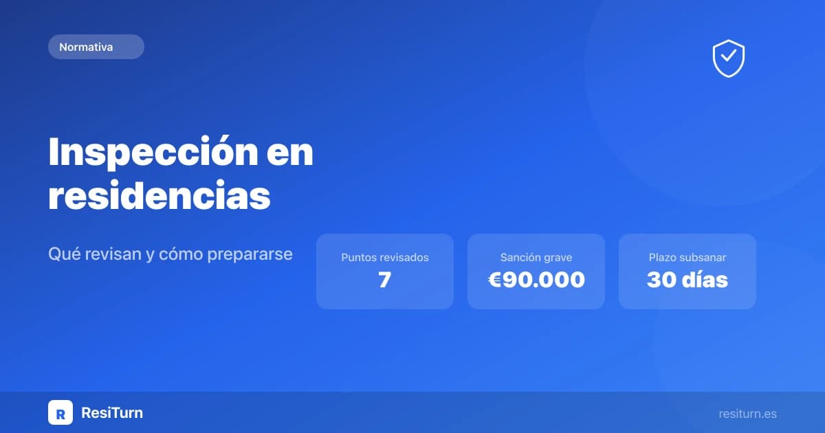 Inspector revisando documentación de personal en una residencia de mayores
